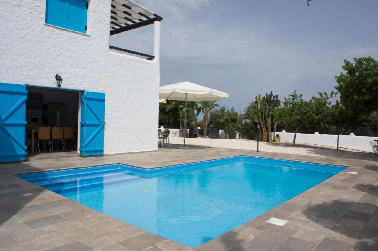 פומוס Votsalo Villa מראה חיצוני תמונה